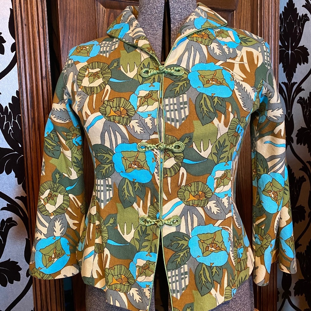 Blue Green Asian Lined Fitted Floral Blazer 3/4 flared sleeves Size Small S - XS